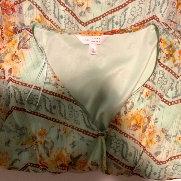 LC Lauren Conrad Dresses & Skirts - V neck LC dress